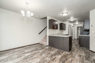 Graystone Townhomes in Sioux Falls, SD - Building Photo - Building Photo