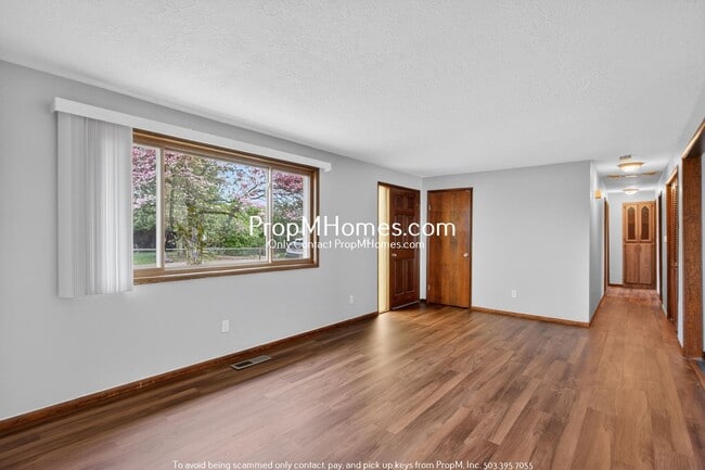 112 Ella St in Oregon City, OR - Building Photo - Building Photo