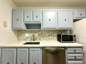 10875 NW 29th Manor in Sunrise, FL - Building Photo - Building Photo