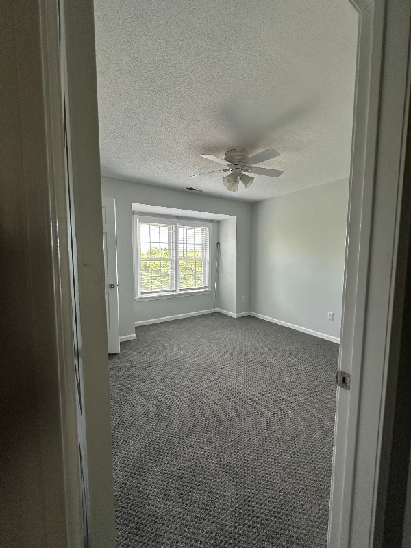 380 Hitchcock Rd in Waterbury, CT - Building Photo - Building Photo