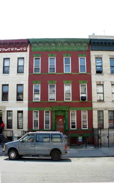 328 Chauncey St in Brooklyn, NY - Building Photo