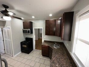 2838 N Drake Ave in Chicago, IL - Building Photo - Building Photo