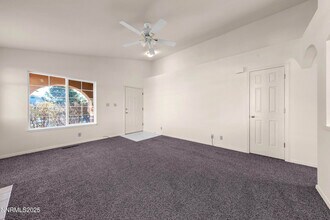 135 Spring Ridge Dr in Sparks, NV - Building Photo - Building Photo