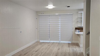 714 NW 170th Terrace in Pembroke Pines, FL - Building Photo - Building Photo