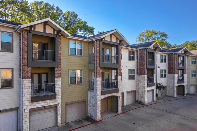 Century Lake Highlands in Dallas, TX - Building Photo - Building Photo