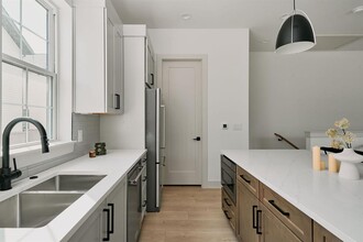 2209 Woodland Ave in Austin, TX - Building Photo - Building Photo