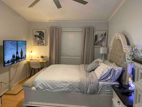 8012 Valley Manor Rd in Owings Mills, MD - Foto de edificio - Building Photo