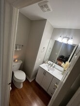 2128 Fulham Dr in Naperville, IL - Foto de edificio - Building Photo