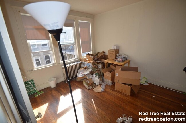 1630 Commonwealth Ave, Unit 25 in Boston, MA - Building Photo - Building Photo