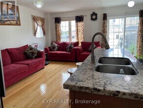 56 Palleschi Dr in Brampton, ON - Building Photo - Building Photo