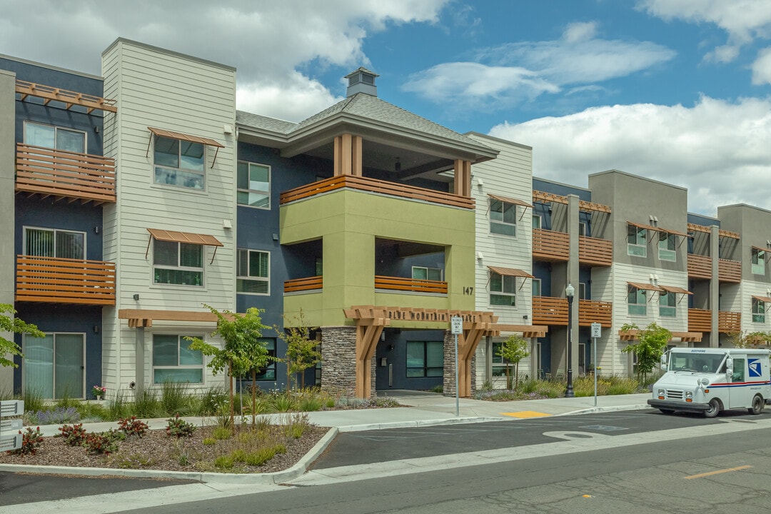 Blue Mountain Terrace in Winters, CA - Building Photo