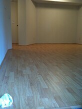 14610 Erwin St, Unit 101 in Van Nuys, CA - Building Photo - Building Photo