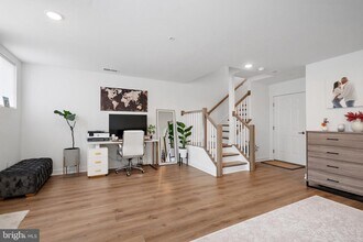 332 Furgeson Ln in Frederick, MD - Building Photo - Building Photo