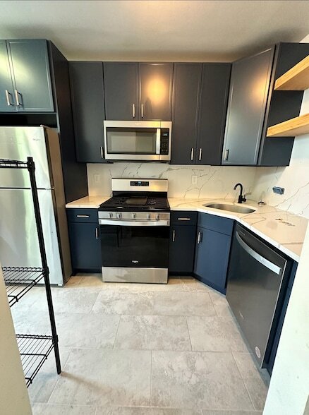 557 Bramhall Ave in Jersey City, NJ - Building Photo - Building Photo