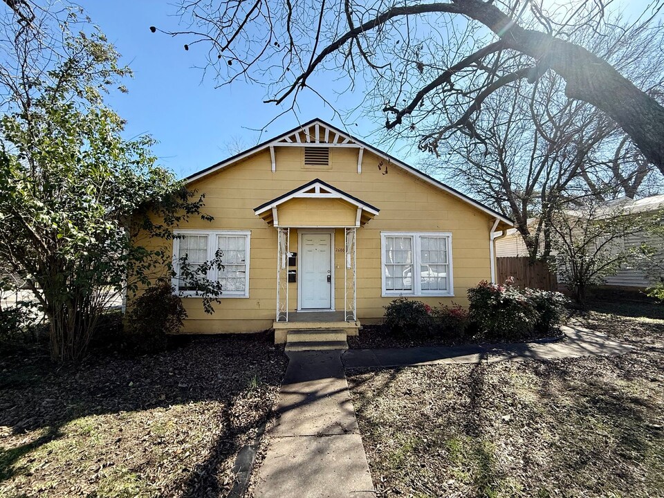 2600 Morrow Ave in Waco, TX - Building Photo