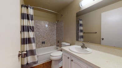 SV Scandia Villa in Seattle, WA - Foto de edificio - Interior Photo