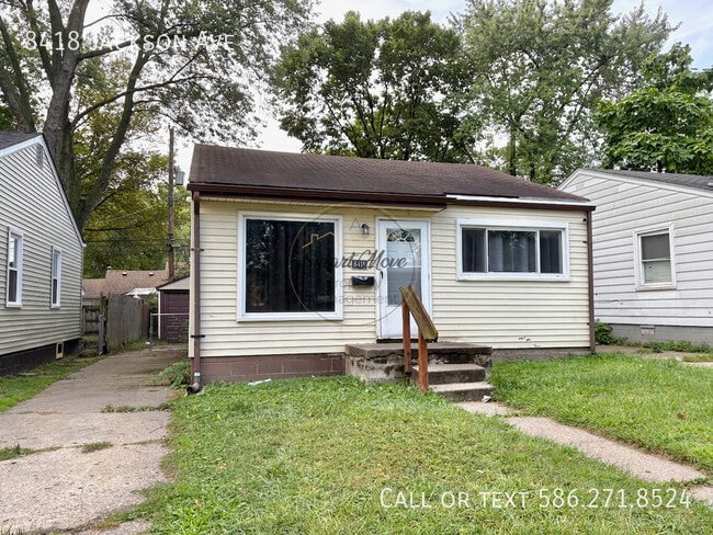8418 Jackson Ave in Warren, MI - Building Photo - Building Photo