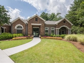 North Park Estates in Alpharetta, GA - Foto de edificio - Building Photo