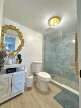 8670 SW 212th St in Cutler Bay, FL - Building Photo - Building Photo