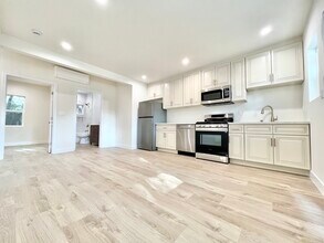 6723 Beverly Blvd in Los Angeles, CA - Building Photo - Building Photo