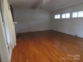 9517 Westmoreland Rd in Cornelius, NC - Building Photo - Building Photo