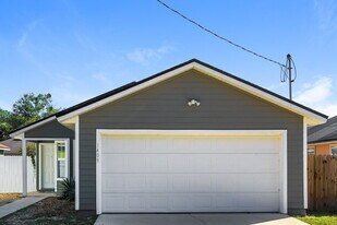 1409 Forbes St in Green Cove Springs, FL - Building Photo