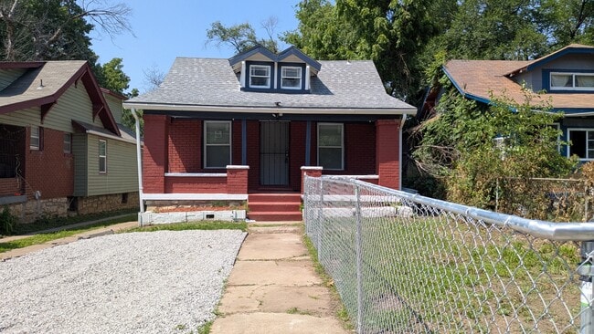 property at 1916 E 55th St