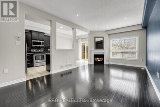 52 Dartmouth Gate in Hamilton, ON - Building Photo - Building Photo