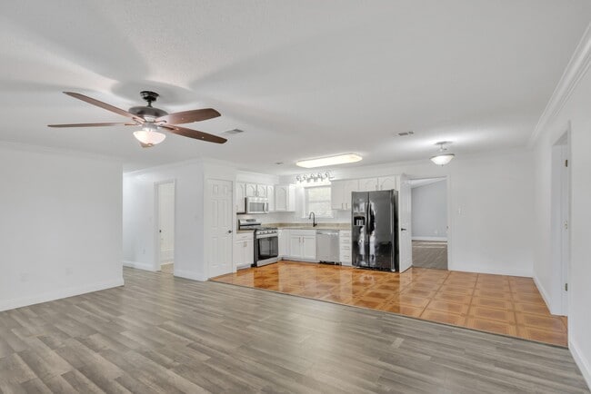 319 Jones Rd in Crestview, FL - Building Photo - Building Photo