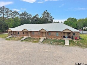 18754 County Rd 437 in Lindale, TX - Foto de edificio - Building Photo