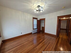 102 Bayswater St, Unit 1 in Boston, MA - Building Photo - Building Photo