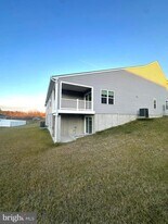 117 Dunster St in Martinsburg, WV - Building Photo