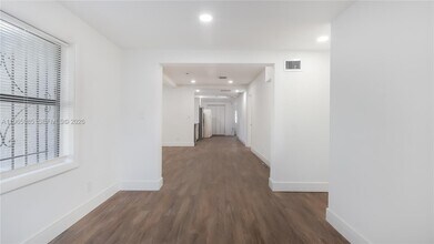 223 SW 1st Ct in Pompano Beach, FL - Building Photo - Building Photo