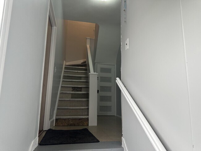 7 Webster Ave in New Rochelle, NY - Building Photo - Building Photo