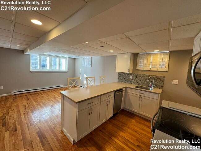 185 Holworthy St in Cambridge, MA - Building Photo - Building Photo