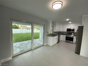 23 NE 16th Pl in Cape Coral, FL - Building Photo - Building Photo