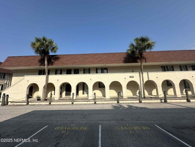 1714 El Prado Rd in Jacksonville, FL - Building Photo - Building Photo