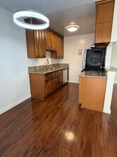 11511 Rochester Ave in Los Angeles, CA - Building Photo - Building Photo