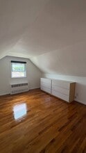 22 Moore Dr in Bethpage, NY - Building Photo - Building Photo