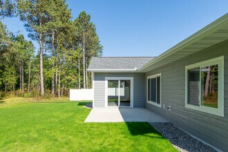 11587 Forestview Dr in Baxter, MN - Foto de edificio - Building Photo