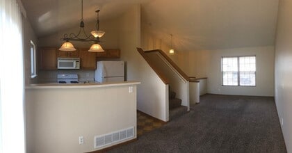 2703 Michaela St in Bellevue, NE - Building Photo - Building Photo