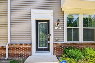 1679 Signalman Ct in Odenton, MD - Building Photo - Building Photo