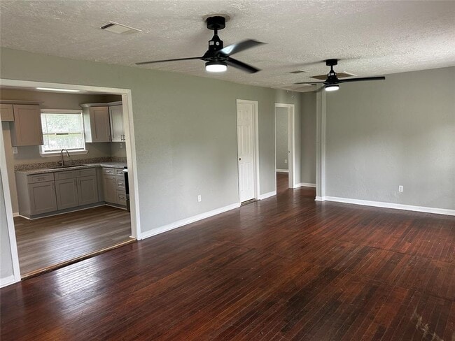 property at 5345 Higgins St