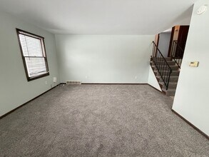 3992 Camelot Dr SE in Grand Rapids, MI - Building Photo - Building Photo