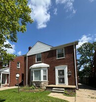 18260 Sorrento Ave in Detroit, MI - Building Photo