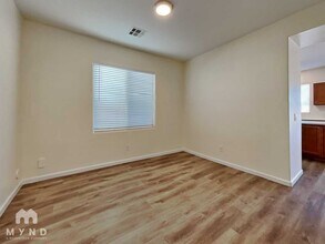 1635 S Starling Dr, Unit C in Gilbert, AZ - Building Photo - Building Photo