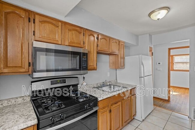 405 Cameron Rd in St. Louis, MO - Building Photo - Building Photo