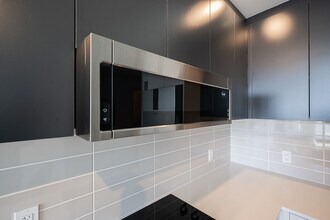 1000 Av. des Canadiens-de-Montréal, Unit SI ID1261826P in Montréal, QC - Building Photo - Building Photo