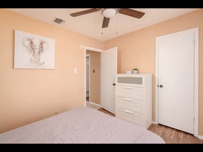 6639 Connie Mack St in San Antonio, TX - Building Photo - Building Photo