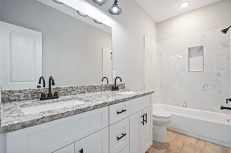 8320 Cannon St in Houston, TX - Building Photo - Building Photo